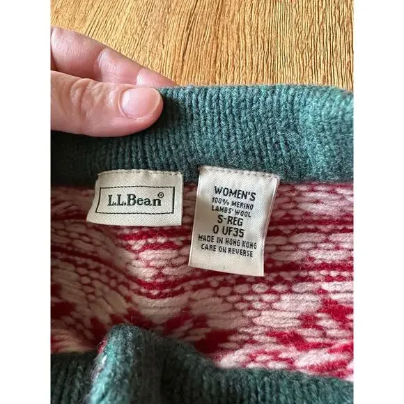 L.L. Bean Women's Vtg Merino Lambswool Snowflake Sweater Size Small - Picture 2 of 7